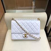 Forubags Chanel Flap Bag Lambskin, Imitation Pearls & Gold-Tone Metal White AS0585  - 1
