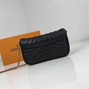 FORUBAGS LOUIS VUITTON NEW WAVE CHAIN POCHETTE M63929 - 5