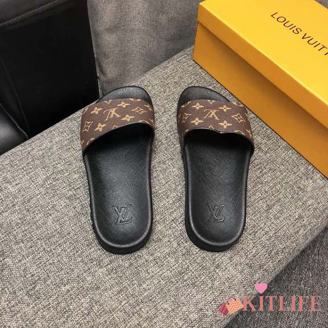 Forubags Louis Vuitton Sandals 003 - 1