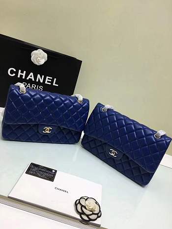 Forubags Chanel 30CM Jumbo lambskin Double Flap in blue gold/silver hardware