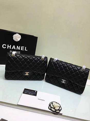 Forubags Chanel 30CM Jumbo lambskin Double Flap in black with gold/silver hardware	