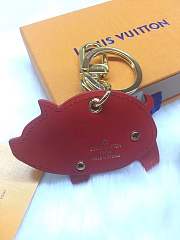 Forubags Louis Vuitton Pig Bag Charm and Key Holder Monogram Brown/Red M64181 - 6