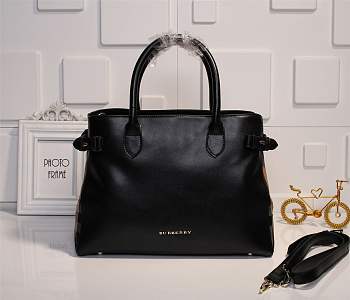 Forubags Burberry The Banner hand bag 34cm black