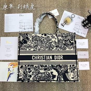 Forubags Dior26 Colored Jacquard Canvas Book Tote