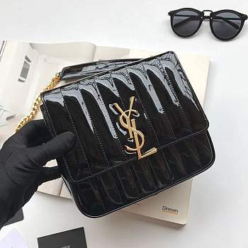 YSL vicky Lacquer leather black 20.5cm