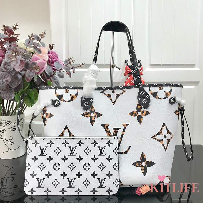 Forubags Louis Vuitton Neverfull MM Handbag - 1