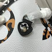 Forubags Louis Vuitton Neverfull MM Handbag - 5