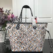 Forubags Louis Vuitton Neverfull MM Handbag - 3