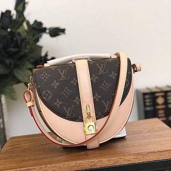 LOUIS VUITTON CHANTILLY LOCK BAG