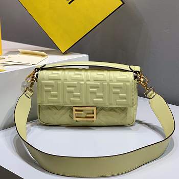 Forubags 2019 Fendi BAGUETTE Lambskin Leather medium Pale Yellow 