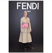 Forubags 2019 Fendi BAGUETTE Lambskin Leather medium pink - 6
