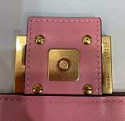 Forubags 2019 Fendi BAGUETTE Lambskin Leather medium pink - 4