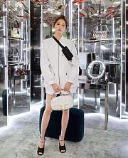 Forubags 2019 Fendi BAGUETTE bag Lambskin Leather medium white - 3