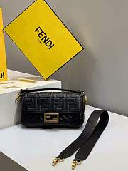 Forubags 2019 Fendi BAGUETTE Lambskin Leather medium black - 2
