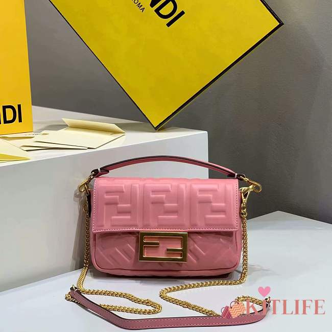 Forubags 2019 Fendi BAGUETTE Lambskin Leather small pink - 1