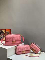 Forubags 2019 Fendi BAGUETTE Lambskin Leather small pink - 6