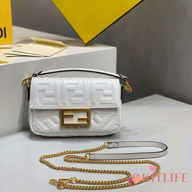 Forubags 2019 Fendi BAGUETTE Lambskin Leather small white - 1