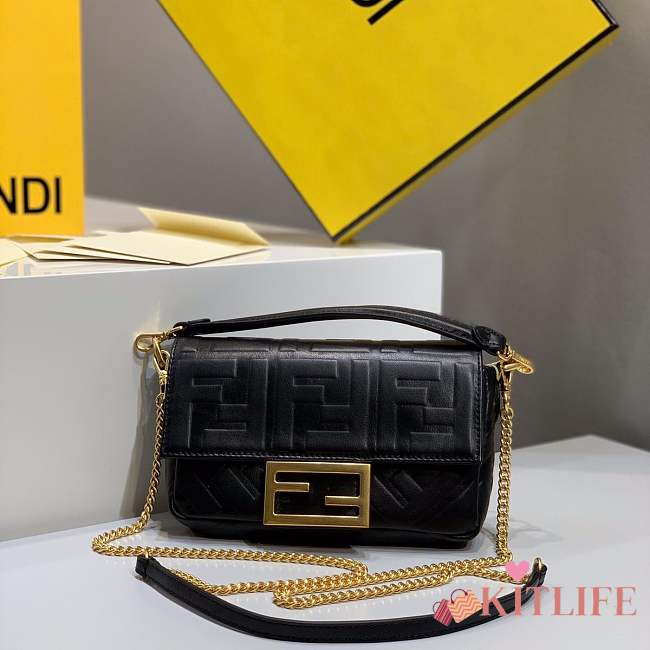 Forubags 2019 Fendi BAGUETTE Lambskin Leather small black - 1