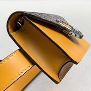 Forubags Fendi Belt Bag yellow - 4