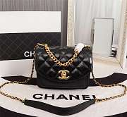 Chanel Flap Bag Calfskin & Gold-Tone Metal Black 19*14*5cm - 1