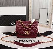 Chanel Small Flap Bag Calfskin leather & Gold hardware in burgundy - 1