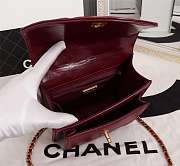 Chanel Small Flap Bag Calfskin leather & Gold hardware in burgundy - 6