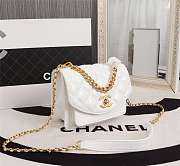 Chanel Flap Bag Calfskin & Gold-Tone Metal White 19*14*5cm - 4