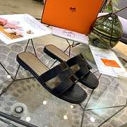 Hermes Slippers Size Leather Black - 1