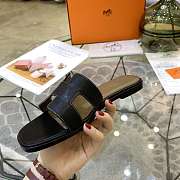 Hermes Slippers Size Leather Black - 4