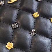 Chanel Lambskin Quilted Round Clutch With Chain Black - 3