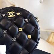 Chanel Lambskin Quilted Round Clutch With Chain Black - 2