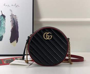 Gucci GG Marmont mini round shoulder bag Style ‎550154 0OLFX 8277