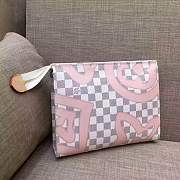 Forubags Louis Vuitton Damier Azur Canvas Toiletry Pouch 26 N41049  - 1