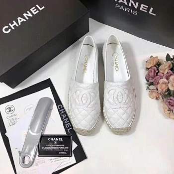 FORUABGS CHANEL LAMBSKIN FLAT SHOES WHITE