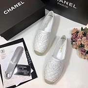 FORUABGS CHANEL LAMBSKIN FLAT SHOES WHITE - 3
