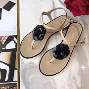 Chanel Camellia sandals Size 35-40 beige - 3