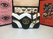 Forubags Gucci GG Marmont small matelassé shoulder bag in black&white  - 6