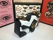 Forubags Gucci GG Marmont small matelassé shoulder bag in black&white  - 5