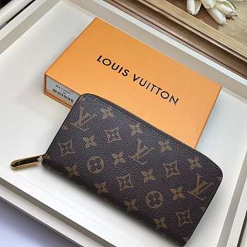 FORUABGS LOUIS VUITTON ZIPPY WALLET M41895 Fuchsia