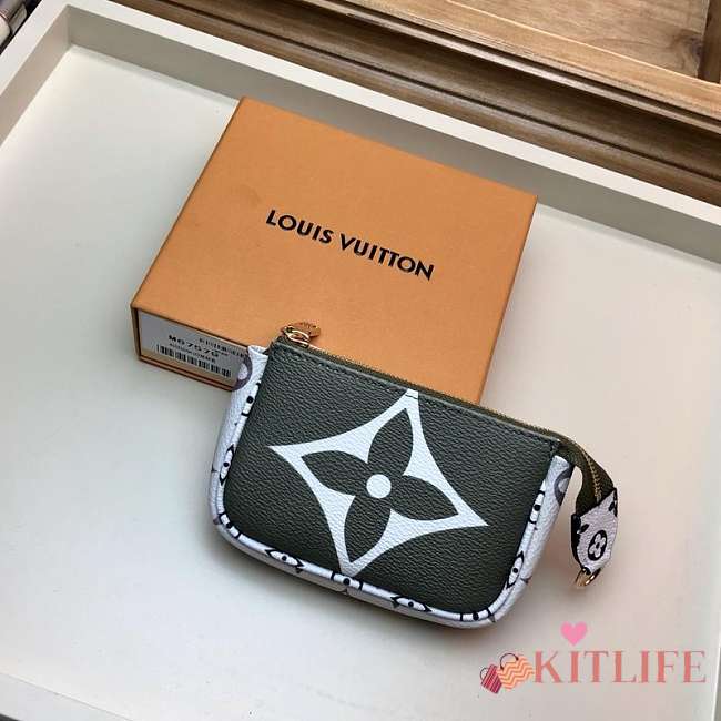 Forubags Louis Vuitton Mini Pochette Monogram Giant Khaki Green/Beige - 1