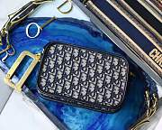 FORUBAGS DIORQUAKE DIOR OBLIQUE CLUTCH S5700CTZQ_M928 BLUE - 6