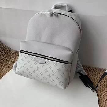 FORUBAGS LOUIS VUITTON DISCOVERY BACKPACK PM M30232