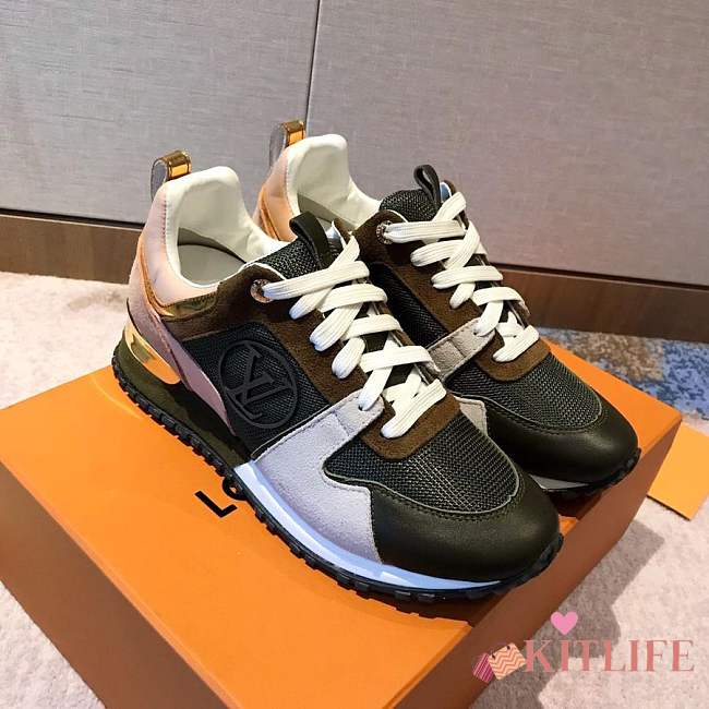 Louis Vuitton Sneakers - 1