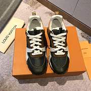 Louis Vuitton Sneakers - 3