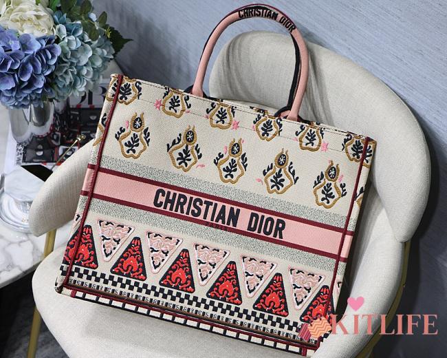 Forubags1 Dior Colored Jacquard Canvas Book Tote 42*32*5cm - 1