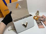 Forubags Louis Vuitton Twist White 23x17x9.5cm - 5