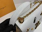 Forubags Louis Vuitton Twist White 23x17x9.5cm - 4