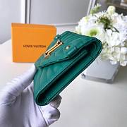 LOUIS VUITTON NEW WAVE COMPACT WALLET GREEN - 5