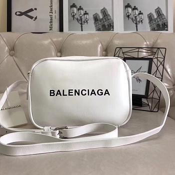 Balenciaga shoulder bag white size:18x12x6cm