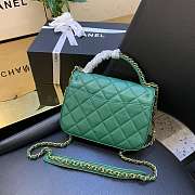 Chanel Sheepskin retro green chain bag Size：19X14X7CM - 4